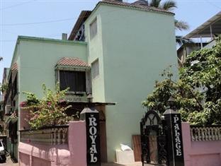 Hotel Royal Palace Mālād 外观 照片